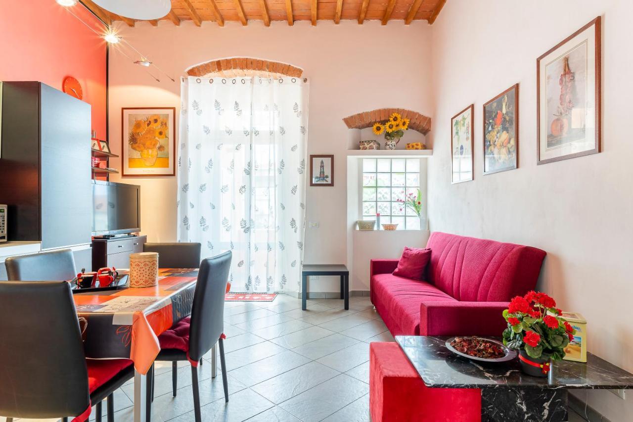 Piazza Sforzini Cozy Apartment Near The Sea! Livourne Extérieur photo